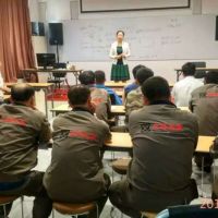 ���x����ƸՈ��̩��Ӣ��У���ں��Ӽ��g(sh��)��Ӗ����