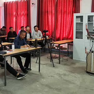 10��20��ɽ�|���x���ؙCе���޹�˾�e�k���p���Tʽ��ץ�����ؙC������Ӗ�n��